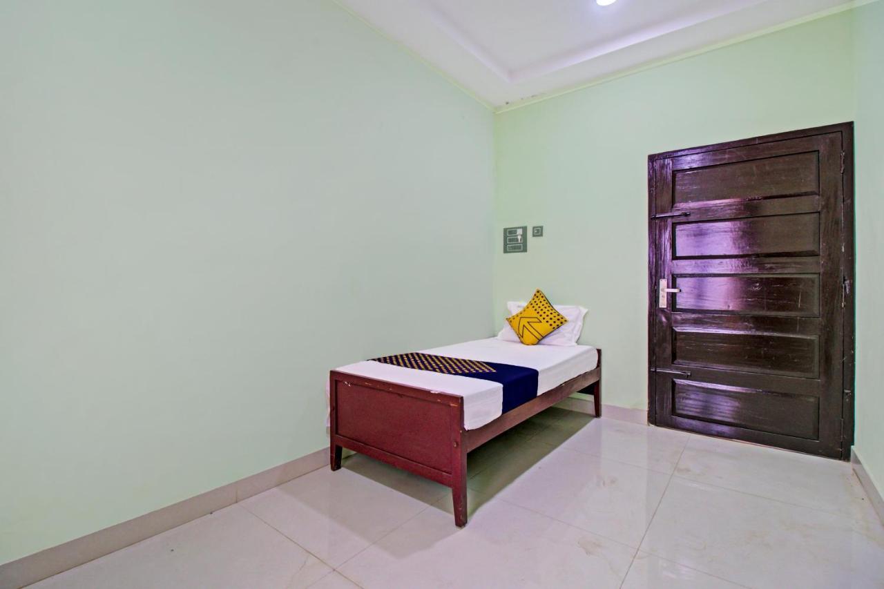 Spot On 73862 Jaya Tourist Home Varkala Εξωτερικό φωτογραφία