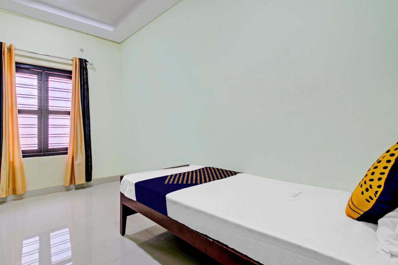 Spot On 73862 Jaya Tourist Home Varkala Εξωτερικό φωτογραφία